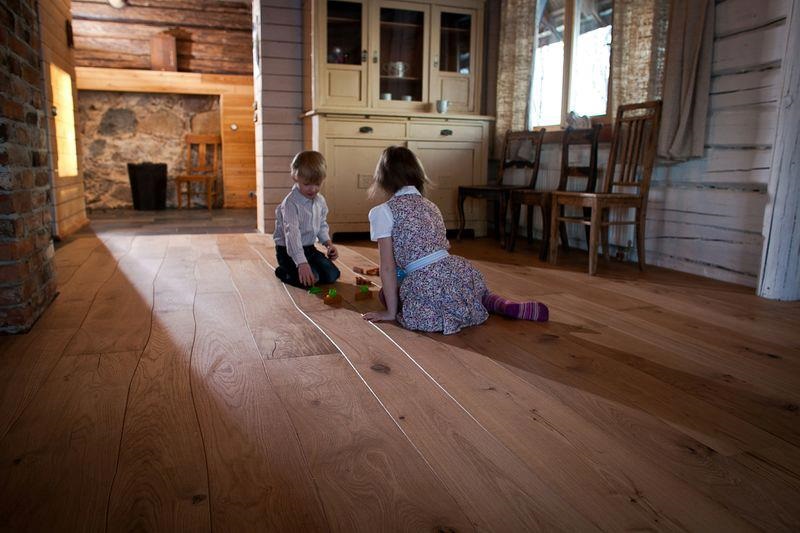 Curved Floors